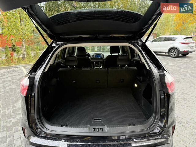 Черный Форд Эдж, объемом двигателя 2 л и пробегом 92 тыс. км за 21700 $, фото 18 на Automoto.ua