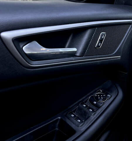 Чорний Форд Едж, об'ємом двигуна 2 л та пробігом 80 тис. км за 19999 $, фото 21 на Automoto.ua