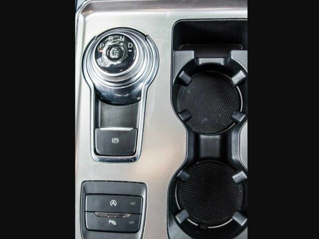 Черный Форд Эдж, объемом двигателя 2 л и пробегом 26 тыс. км за 12500 $, фото 20 на Automoto.ua