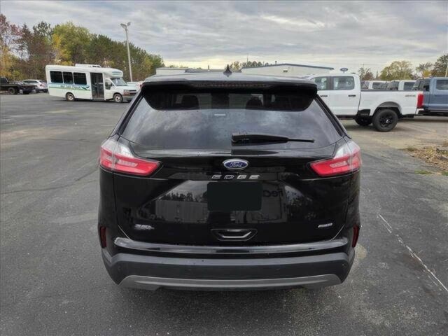 Черный Форд Эдж, объемом двигателя 2 л и пробегом 26 тыс. км за 14800 $, фото 5 на Automoto.ua