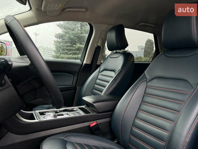 Черный Форд Эдж, объемом двигателя 2 л и пробегом 32 тыс. км за 24999 $, фото 8 на Automoto.ua