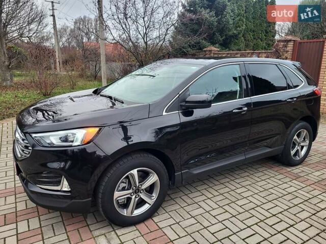 Чорний Форд Едж, об'ємом двигуна 2 л та пробігом 21 тис. км за 21999 $, фото 2 на Automoto.ua