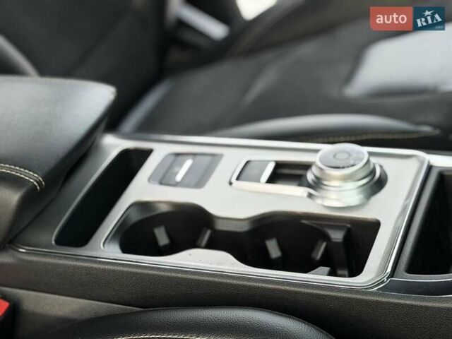 Черный Форд Эдж, объемом двигателя 2.7 л и пробегом 21 тыс. км за 22999 $, фото 79 на Automoto.ua