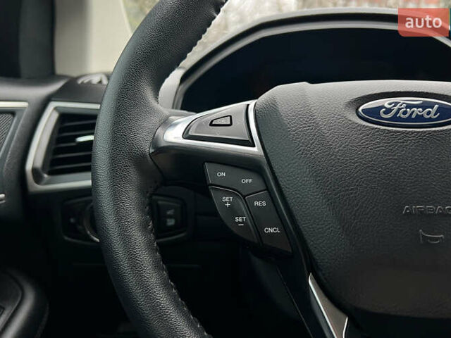 Черный Форд Эдж, объемом двигателя 2 л и пробегом 32 тыс. км за 24999 $, фото 10 на Automoto.ua