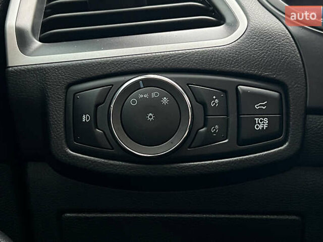 Черный Форд Эдж, объемом двигателя 2 л и пробегом 32 тыс. км за 24999 $, фото 17 на Automoto.ua