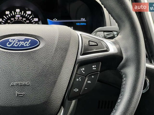 Черный Форд Эдж, объемом двигателя 2 л и пробегом 32 тыс. км за 25200 $, фото 18 на Automoto.ua