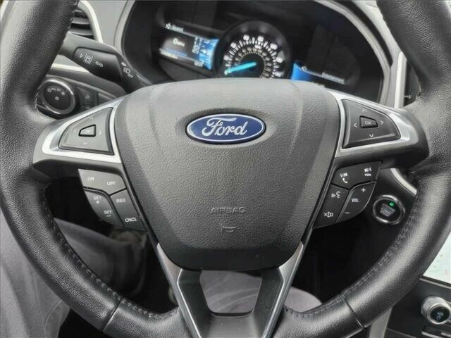 Черный Форд Эдж, объемом двигателя 2 л и пробегом 26 тыс. км за 14800 $, фото 7 на Automoto.ua