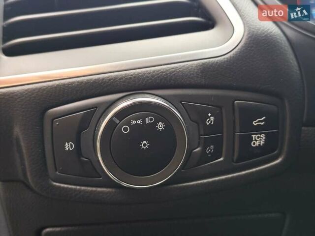 Черный Форд Эдж, объемом двигателя 2 л и пробегом 73 тыс. км за 27400 $, фото 26 на Automoto.ua