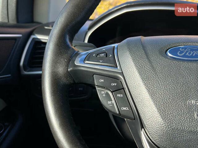 Красный Форд Эдж, объемом двигателя 2 л и пробегом 112 тыс. км за 14999 $, фото 8 на Automoto.ua