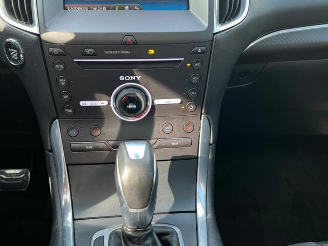 Красный Форд Эдж, объемом двигателя 2.7 л и пробегом 155 тыс. км за 19500 $, фото 10 на Automoto.ua