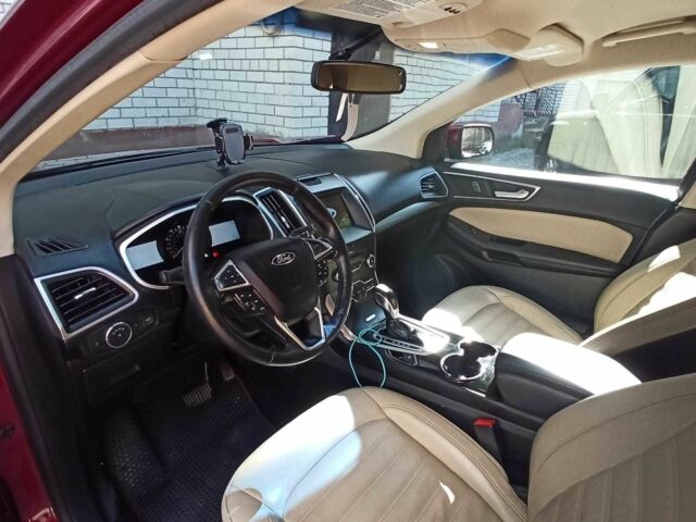 Красный Форд Эдж, объемом двигателя 2 л и пробегом 217 тыс. км за 17500 $, фото 3 на Automoto.ua