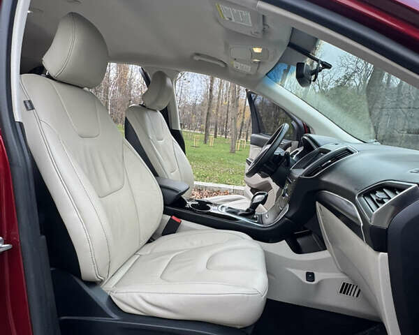 Красный Форд Эдж, объемом двигателя 2 л и пробегом 186 тыс. км за 14333 $, фото 39 на Automoto.ua