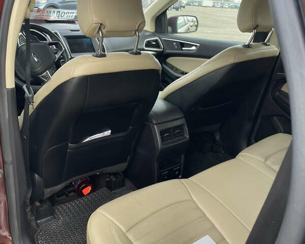 Красный Форд Эдж, объемом двигателя 3.5 л и пробегом 127 тыс. км за 17000 $, фото 6 на Automoto.ua