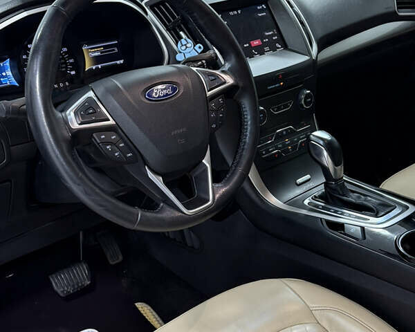 Красный Форд Эдж, объемом двигателя 2 л и пробегом 92 тыс. км за 15200 $, фото 14 на Automoto.ua