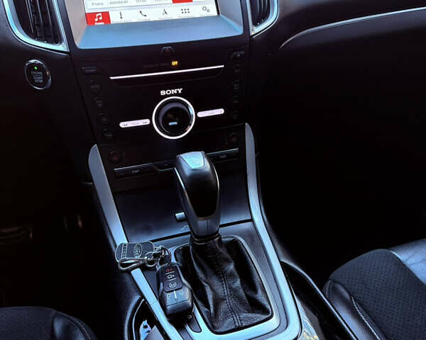 Красный Форд Эдж, объемом двигателя 2.7 л и пробегом 124 тыс. км за 15700 $, фото 15 на Automoto.ua