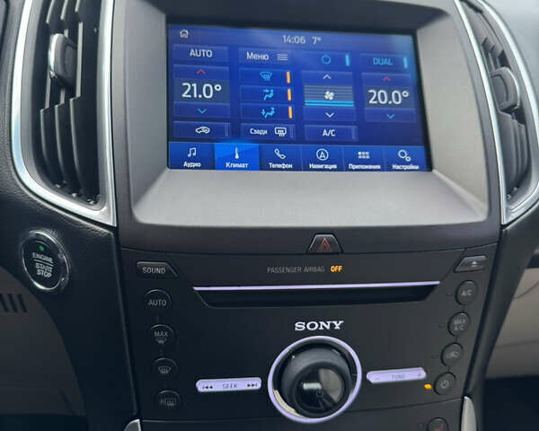 Красный Форд Эдж, объемом двигателя 2 л и пробегом 186 тыс. км за 14333 $, фото 63 на Automoto.ua