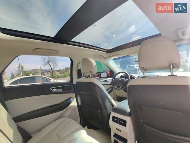 Красный Форд Эдж, объемом двигателя 3.5 л и пробегом 140 тыс. км за 18000 $, фото 2 на Automoto.ua