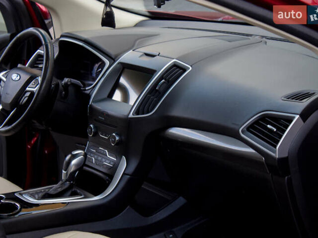 Красный Форд Эдж, объемом двигателя 3.5 л и пробегом 135 тыс. км за 15900 $, фото 61 на Automoto.ua