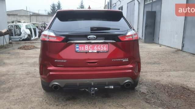 Красный Форд Эдж, объемом двигателя 2 л и пробегом 168 тыс. км за 16400 $, фото 3 на Automoto.ua