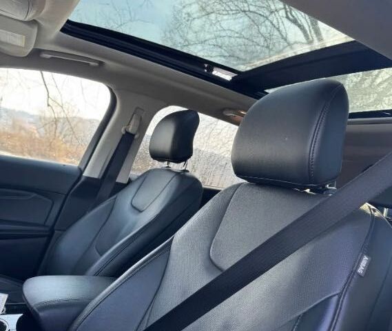 Червоний Форд Едж, об'ємом двигуна 2 л та пробігом 68 тис. км за 9700 $, фото 7 на Automoto.ua