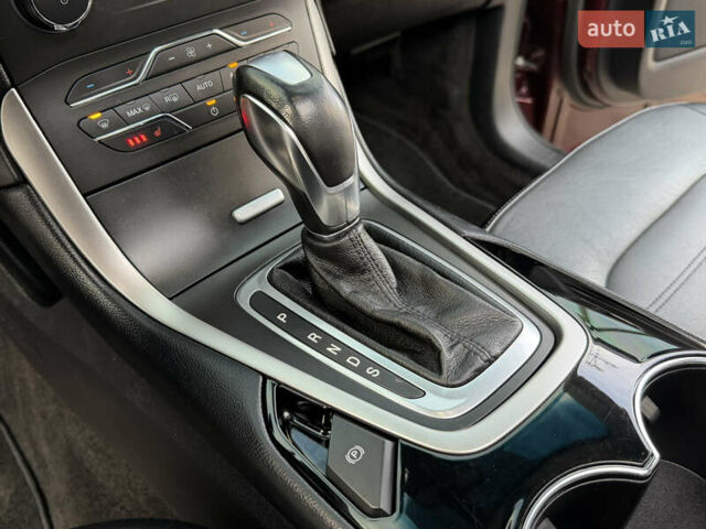 Червоний Форд Едж, об'ємом двигуна 2 л та пробігом 153 тис. км за 15900 $, фото 44 на Automoto.ua