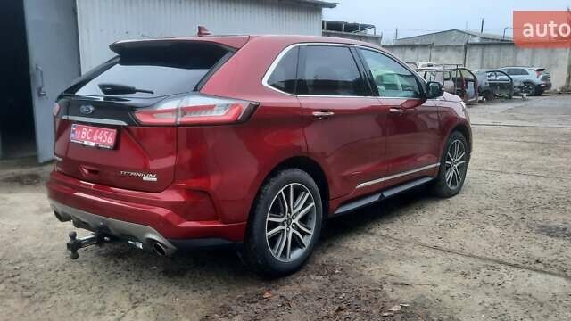 Красный Форд Эдж, объемом двигателя 2 л и пробегом 168 тыс. км за 16400 $, фото 4 на Automoto.ua