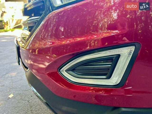 Красный Форд Эдж, объемом двигателя 2 л и пробегом 130 тыс. км за 17900 $, фото 23 на Automoto.ua