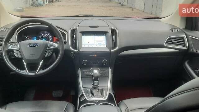Форд Эдж 2018 в Ровно на Automoto.ua Красный Форд Эдж, объемом двигателя 2 л и пробегом 172 тыс. км за 13400 $, фото 12 на Automoto.ua