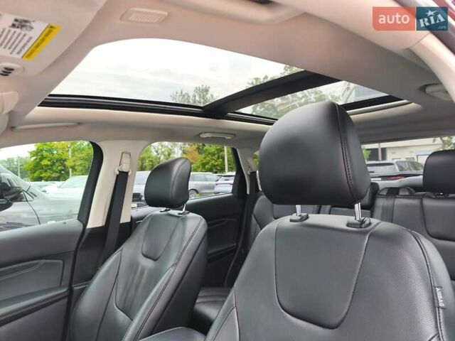 Червоний Форд Едж, об'ємом двигуна 2 л та пробігом 177 тис. км за 19900 $, фото 18 на Automoto.ua