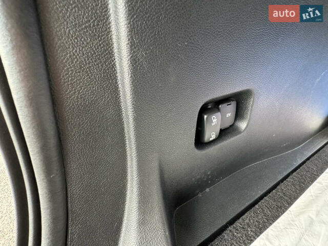 Червоний Форд Едж, об'ємом двигуна 2 л та пробігом 70 тис. км за 19500 $, фото 8 на Automoto.ua