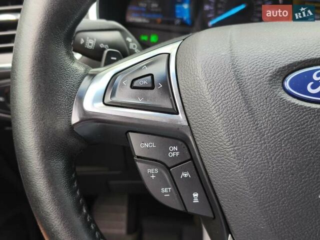 Червоний Форд Едж, об'ємом двигуна 2 л та пробігом 177 тис. км за 19900 $, фото 29 на Automoto.ua