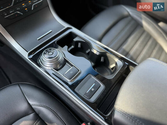 Форд Эдж 2020 в Львове на Automoto.ua Красный Форд Эдж, объемом двигателя 2 л и пробегом 125 тыс. км за 19900 $, фото 35 на Automoto.ua