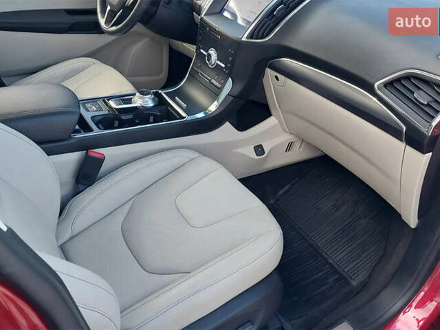 Красный Форд Эдж, объемом двигателя 2 л и пробегом 56 тыс. км за 16500 $, фото 4 на Automoto.ua