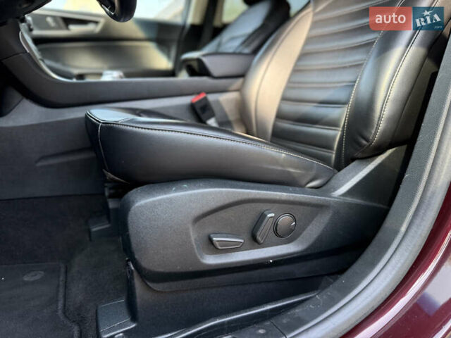 Форд Эдж 2020 в Львове на Automoto.ua Красный Форд Эдж, объемом двигателя 2 л и пробегом 125 тыс. км за 19900 $, фото 27 на Automoto.ua