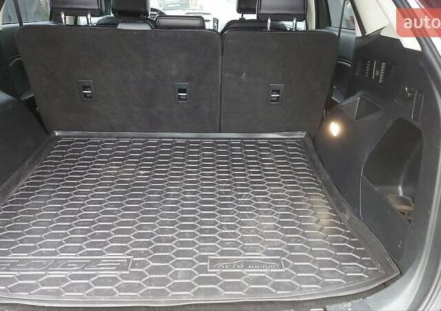 Красный Форд Эдж, объемом двигателя 2 л и пробегом 123 тыс. км за 21700 $, фото 4 на Automoto.ua