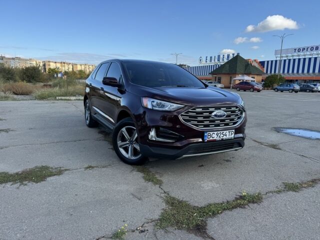 Форд Эдж 2021 в Кривом Роге на Automoto.ua Красный Форд Эдж, объемом двигателя 2 л и пробегом 46 тыс. км за 22300 $, фото 2 на Automoto.ua