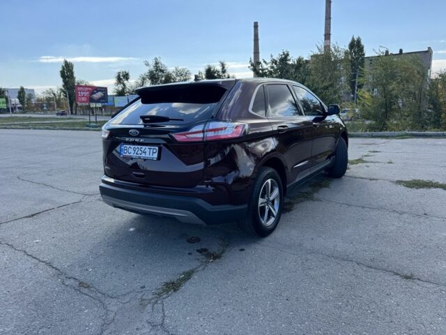 Форд Эдж 2021 в Кривом Роге на Automoto.ua Красный Форд Эдж, объемом двигателя 2 л и пробегом 46 тыс. км за 22300 $, фото 3 на Automoto.ua
