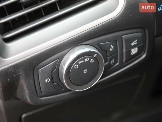 Красный Форд Эдж, объемом двигателя 2 л и пробегом 34 тыс. км за 23500 $, фото 22 на Automoto.ua