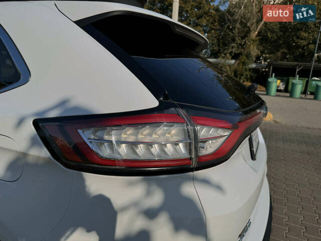 Форд Эдж, объемом двигателя 2 л и пробегом 175 тыс. км за 15800 $, фото 12 на Automoto.ua
