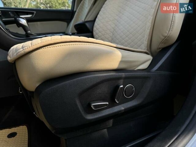 Форд Эдж, объемом двигателя 2 л и пробегом 175 тыс. км за 15800 $, фото 2 на Automoto.ua