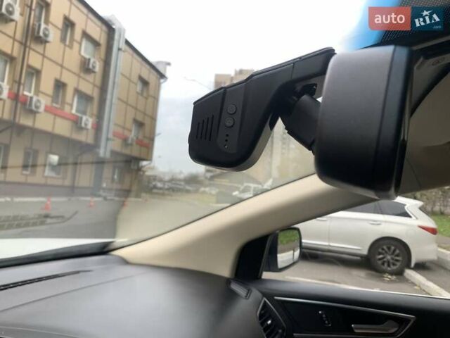 Форд Эдж, объемом двигателя 2 л и пробегом 171 тыс. км за 13800 $, фото 5 на Automoto.ua