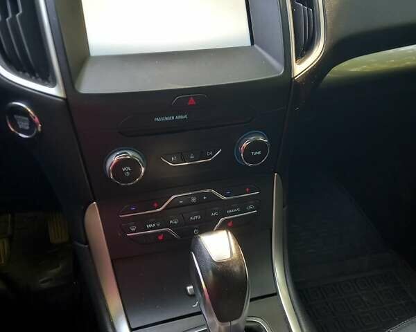 Форд Эдж, объемом двигателя 3.5 л и пробегом 110 тыс. км за 17000 $, фото 6 на Automoto.ua