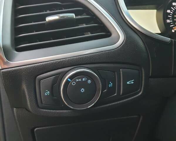 Форд Эдж, объемом двигателя 2 л и пробегом 210 тыс. км за 14000 $, фото 26 на Automoto.ua