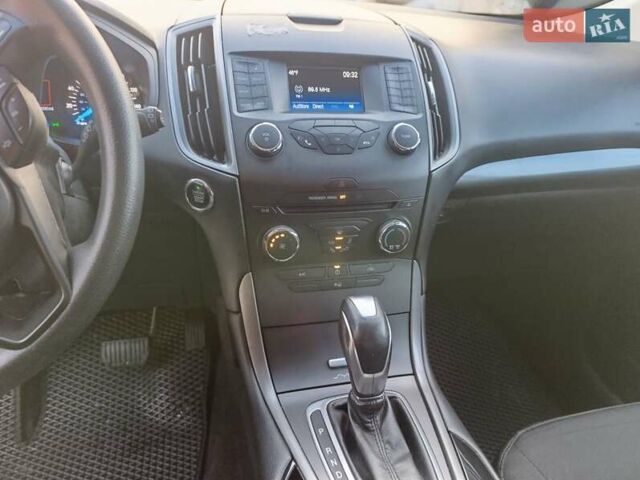 Форд Едж, об'ємом двигуна 2 л та пробігом 241 тис. км за 13500 $, фото 6 на Automoto.ua