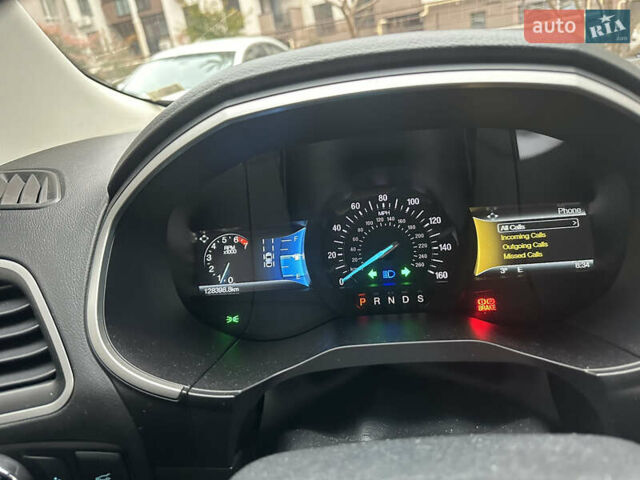 Форд Эдж, объемом двигателя 2 л и пробегом 128 тыс. км за 15000 $, фото 2 на Automoto.ua