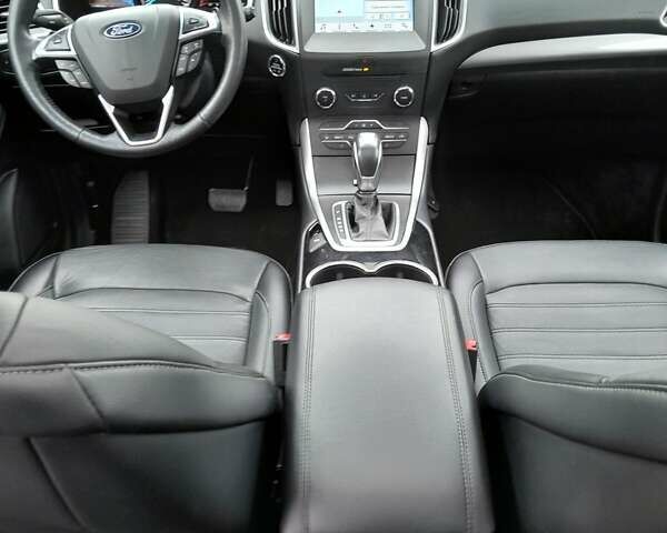 Форд Эдж, объемом двигателя 2 л и пробегом 175 тыс. км за 19000 $, фото 5 на Automoto.ua