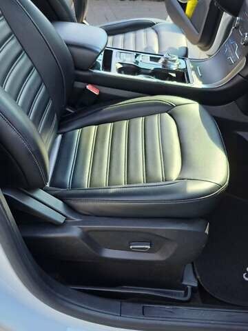 Форд Эдж, объемом двигателя 2 л и пробегом 129 тыс. км за 21100 $, фото 4 на Automoto.ua