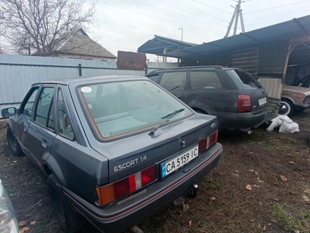 Серый Форд Эдж, объемом двигателя 1.4 л и пробегом 111 тыс. км за 500 $, фото 3 на Automoto.ua