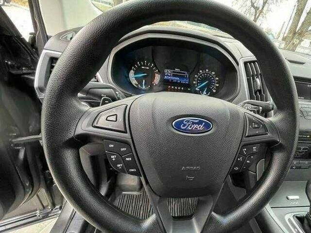 Серый Форд Эдж, объемом двигателя 2 л и пробегом 204 тыс. км за 10800 $, фото 6 на Automoto.ua