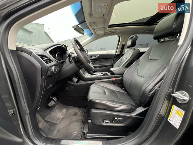 Сірий Форд Едж, об'ємом двигуна 2 л та пробігом 99 тис. км за 18999 $, фото 24 на Automoto.ua